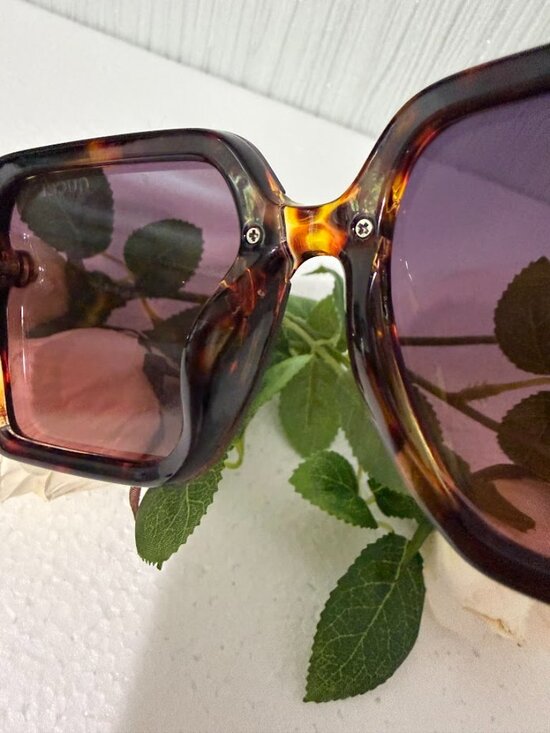 Oversized Geometric Tortoise Sunglasses Brown Gradient Lenses Statement Style GG main image 6